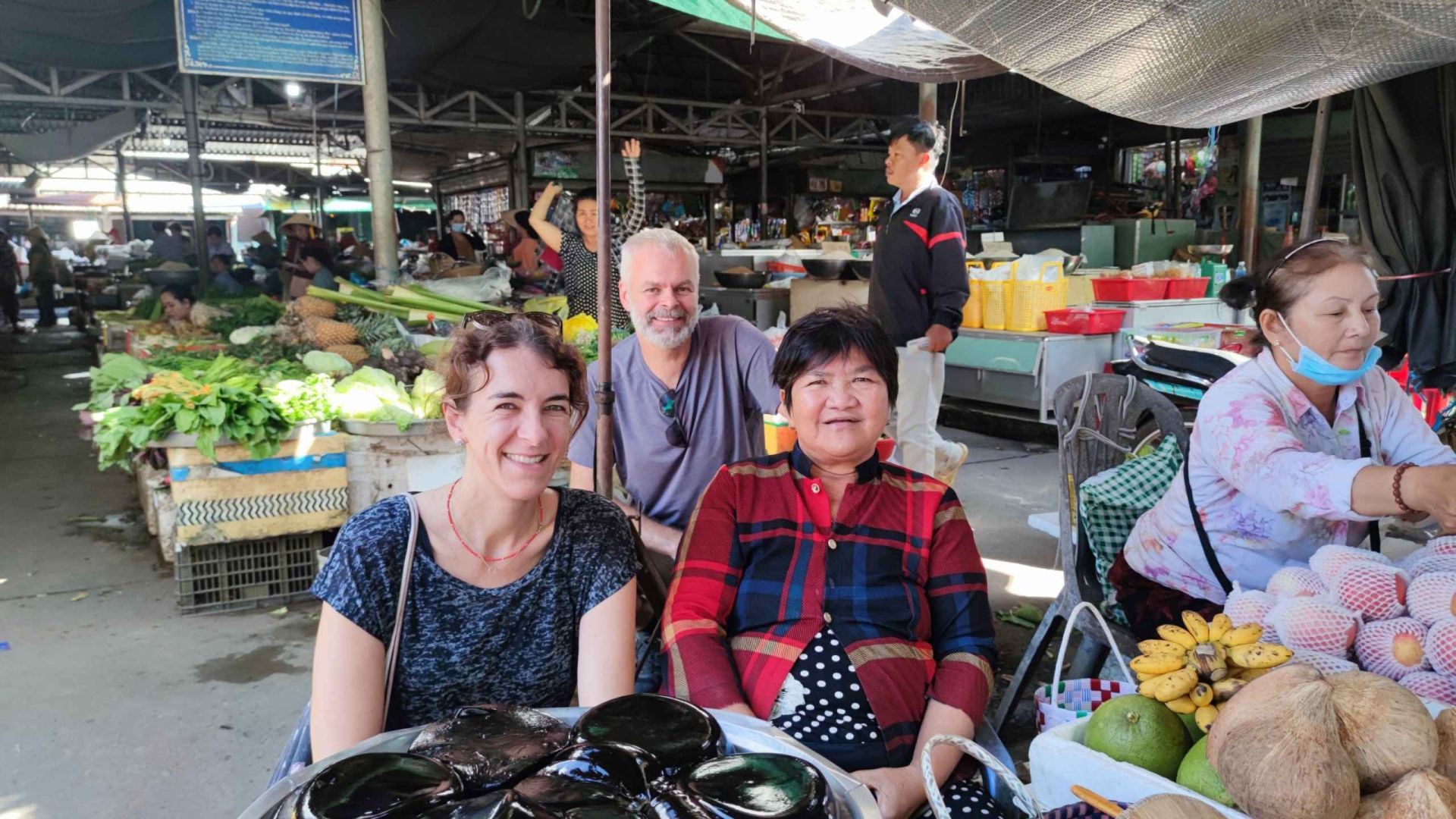 How Can a Non-Touristy Mekong Delta Trip Provide Direct Interaction with Locals?